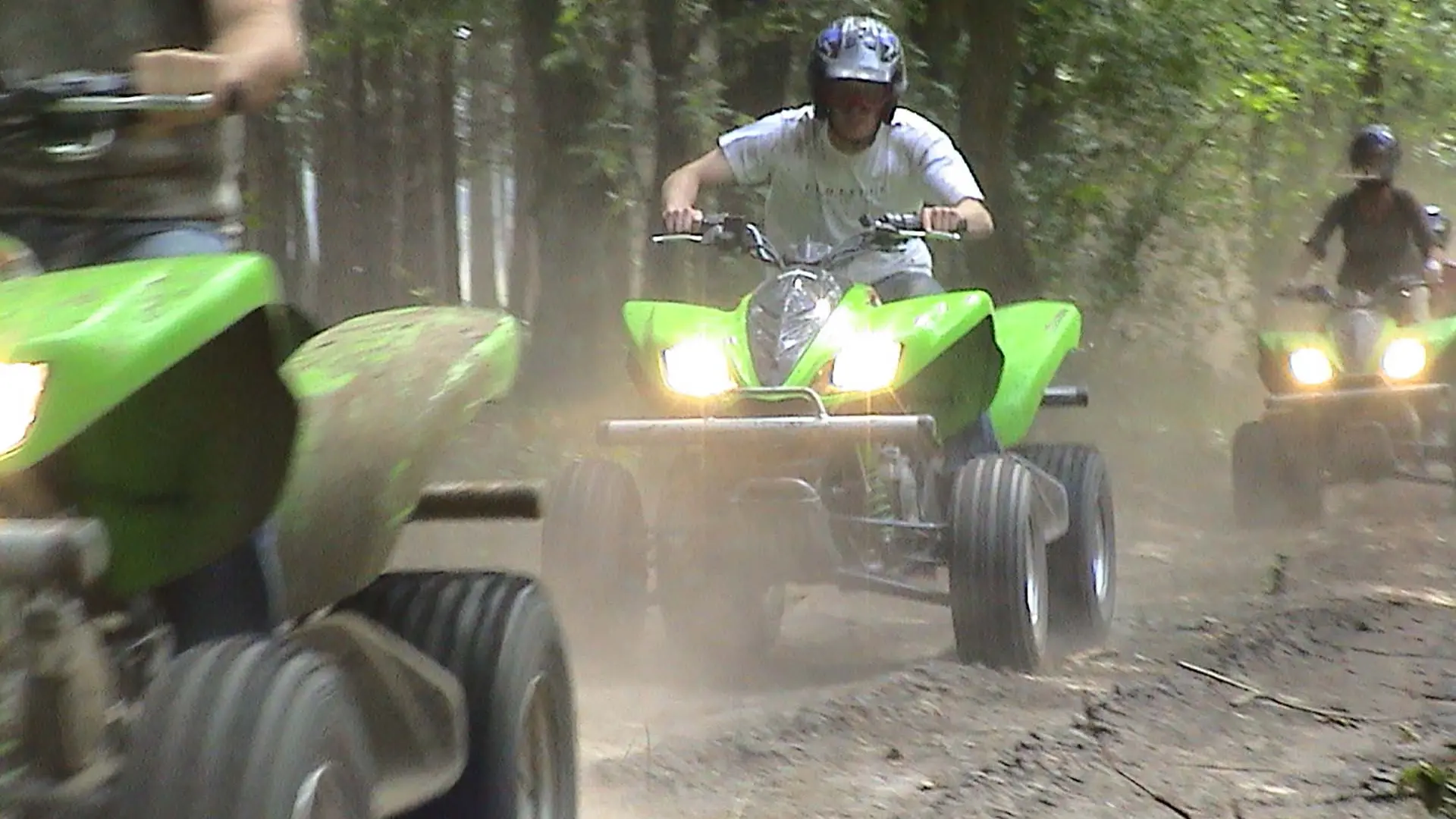 Team building: Off-road tocht door paden met een bedrijfsteam
